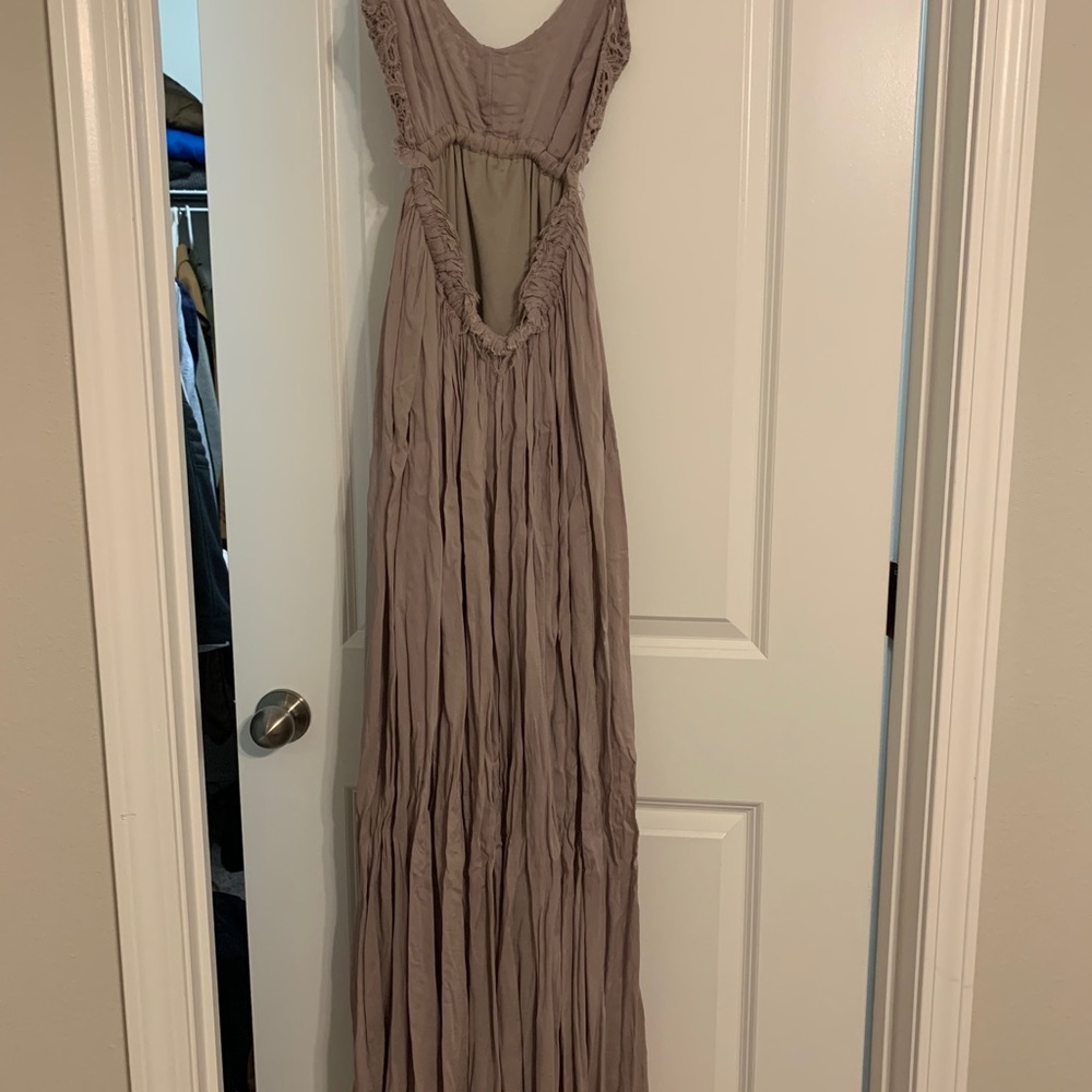 Dress - Picture 3 of 4
